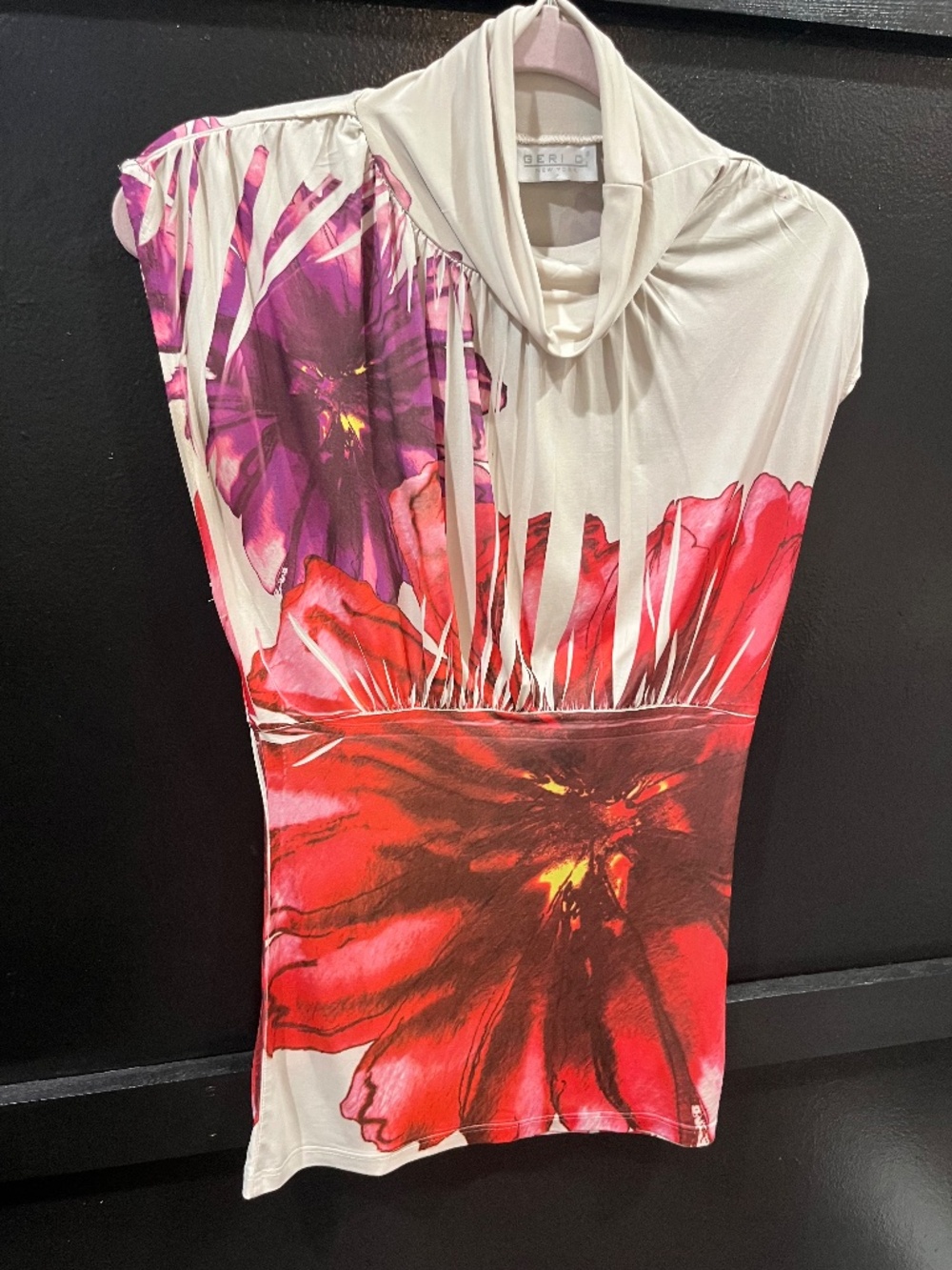 Geri C. | Short Sleeve Blouse | Floral Print | Size Small
